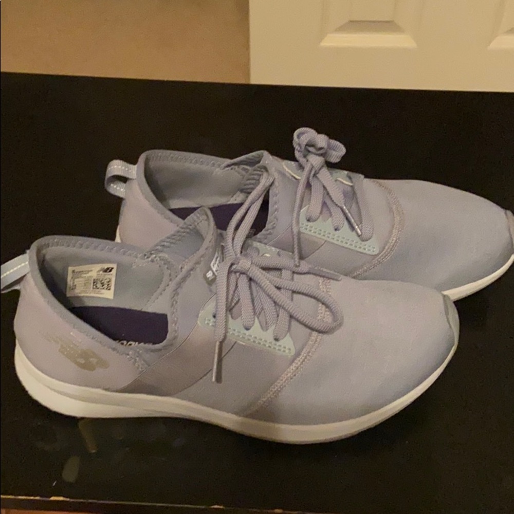 New balance - Picture 3 of 4